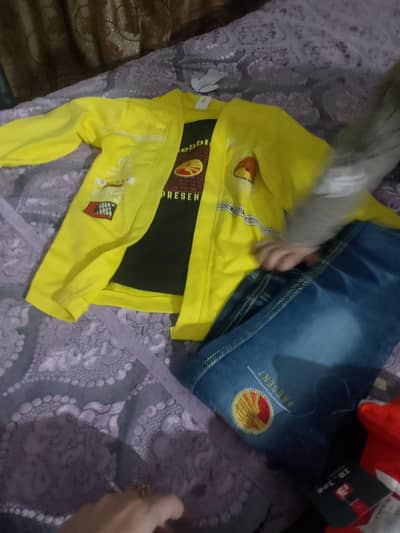 intehai munasib qemat pr