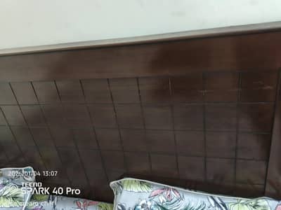 dubbl bed dressing table