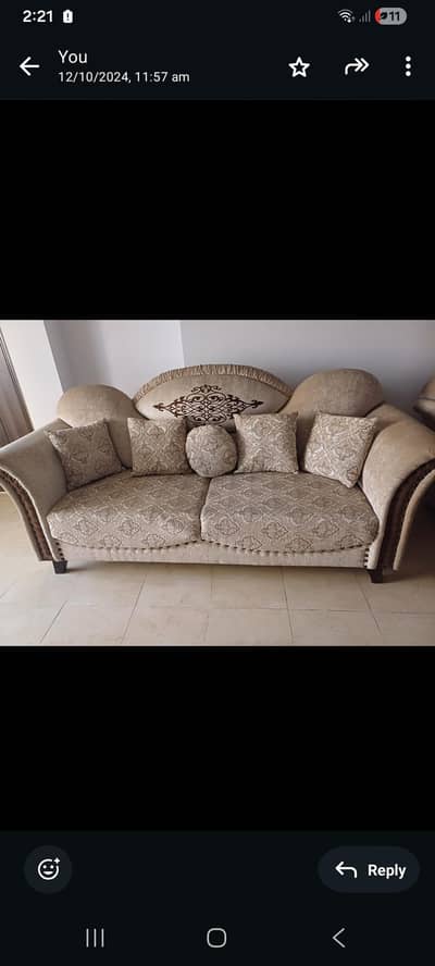 7 Seater Sofa set. like new