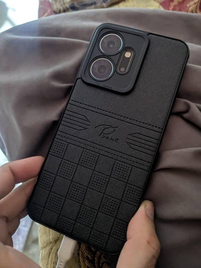 infinix zero 20    . . 10/10. .   full paking. .  42000