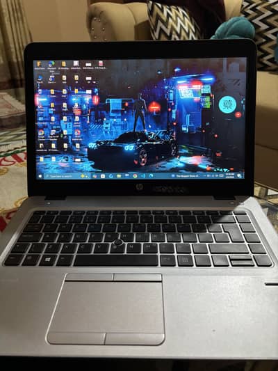 Hp elitebook 840 g3 i5/6th gen 8gb RAM 256gb SSD