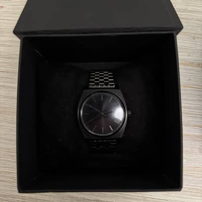 Nixon Minimal Time Teller