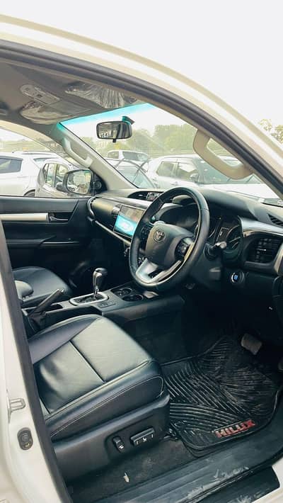 TOYOTA REVO V PARKING SENSOR