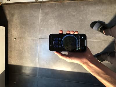 iPhone 16 - Like new