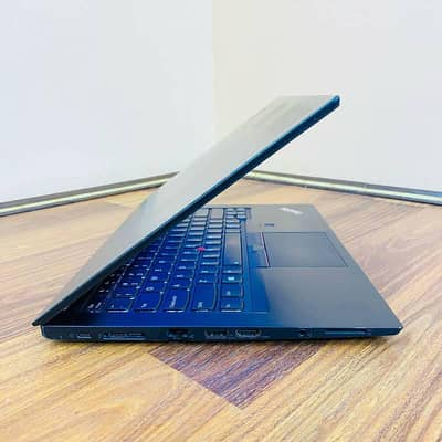 Lenovo Thinkpad T480s Touch Screen 8gb ddr Ram and 256gb SSD