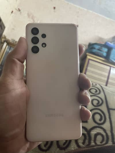 Samsung a32 128 gb All ok phone hai condition 10/10 hai only phone hai