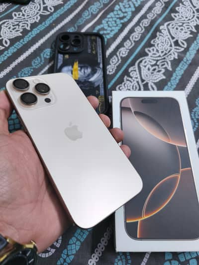 iPhone 16 pro max 256gb desert titanium 10/10