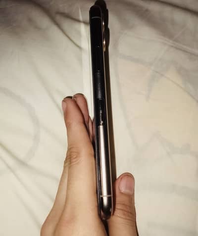 11 pro 64 gb battery 79