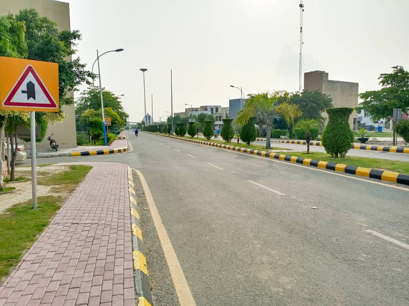 4 Marla plot available on Installments. 6