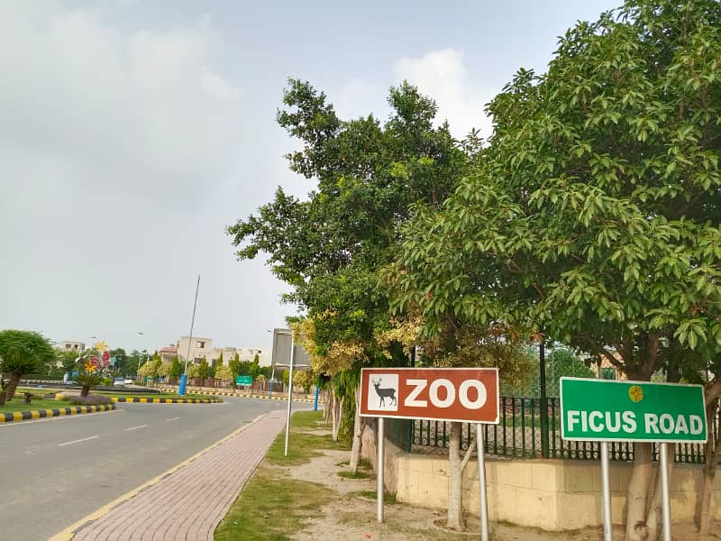 4 Marla plot available on Installments. 8