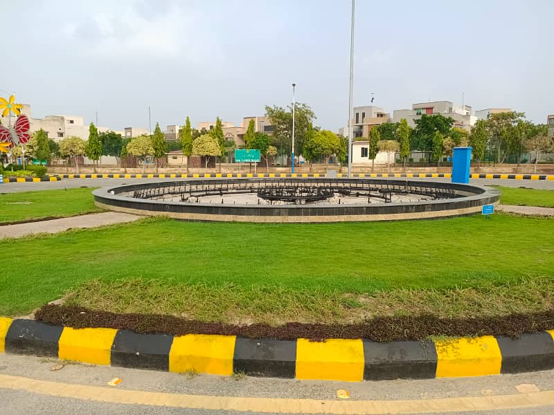 4 Marla plot available on Installments. 16