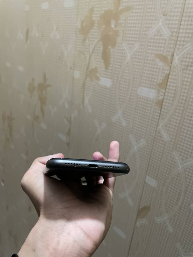 Iphone 11 ( Exchange) 4