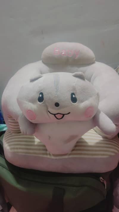 sittingsofa,comfortable ,brand new from bcha party,used just once