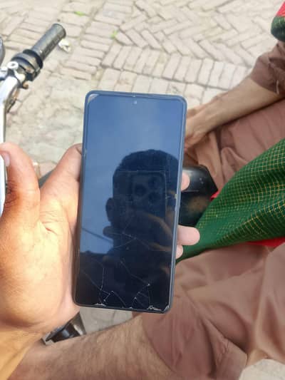 this phone condition 10 by 9. this Ram and memory 8/256. all mobile ok