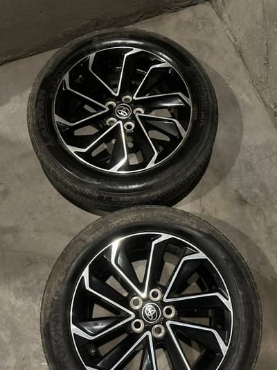 TOYOTA COROLLA GRANDE GENUINE NEW SHAPE 2 RIMS 2023