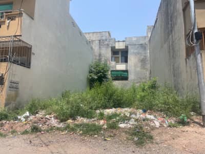 5 Marla Level Plot Available For Sale At Prime Location H Block Sector 4