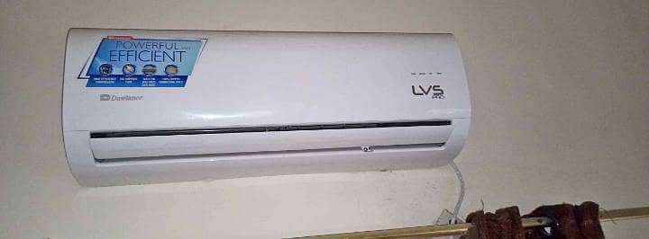 Dawlance 1 ton split ac for sell