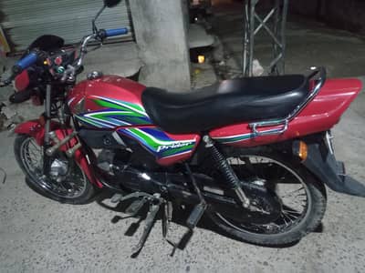 CD 100 for sale .  03367430380 .  location Baddomalhi Narowal