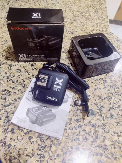 Godox X1T TTL Wireless Flash Trigger Transmitter (Canon/Nikon/Sony)