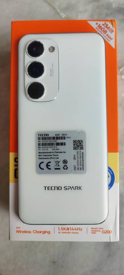 Tecno spark 40 pro plus