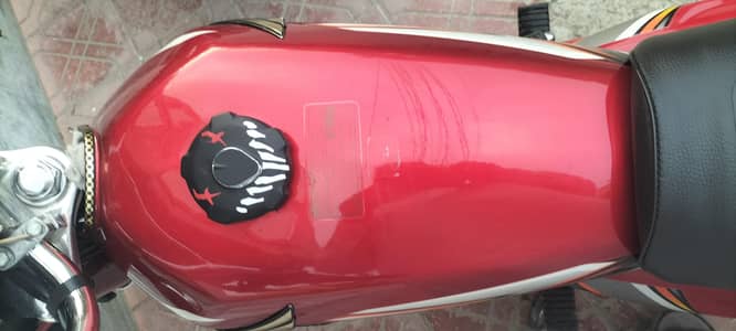 Honda cg 125  model 2025  red colour