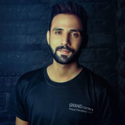 I need driving job in lahore