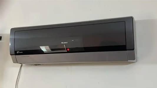 Gree 1.5 ton inverter heat and cool in new condition