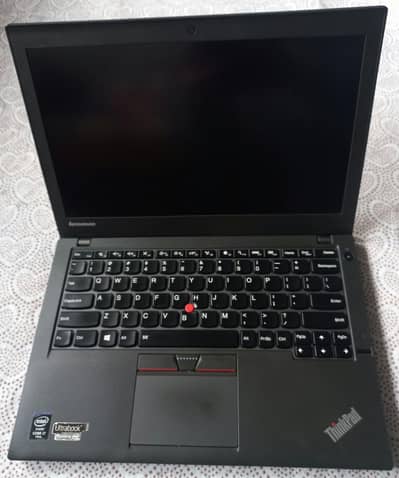 i7 5thGen 8/256ssd 3hrs battery