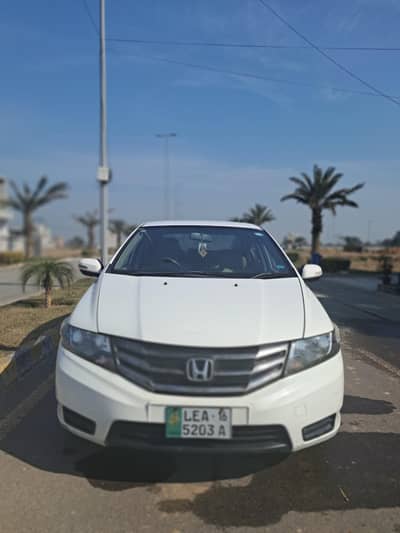 Honda City selling