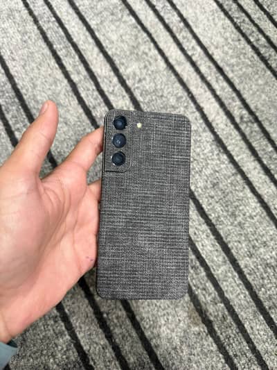 Samsung galaxy s22 5g non pta snapdragon 8 gen 1 exchange possible