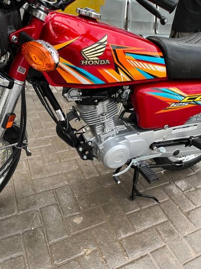 Honda CG 125 – Zero Meter Like Condition