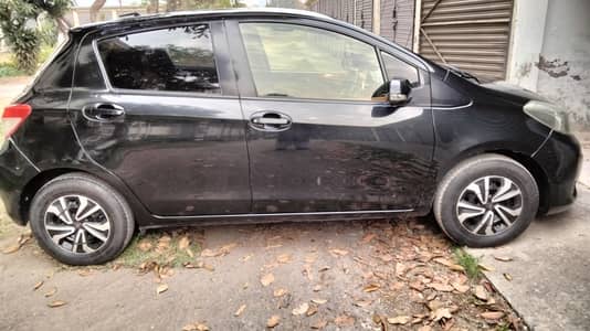 Toyota Vitz 2013