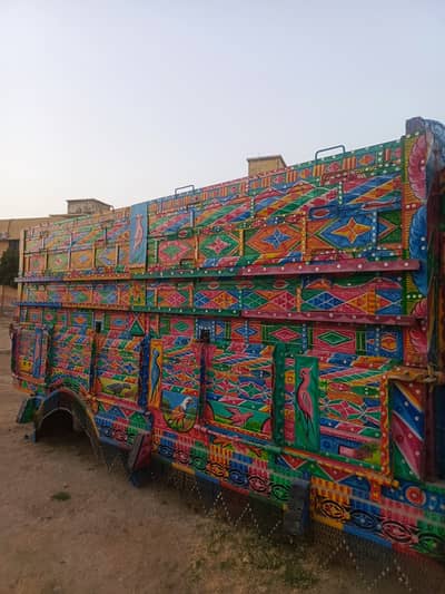 Dumper ftr body 600sq . ft