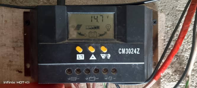 30 amp Solar Charge controller CM3024Z