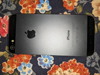 iphone 5 all ok condition 10/9