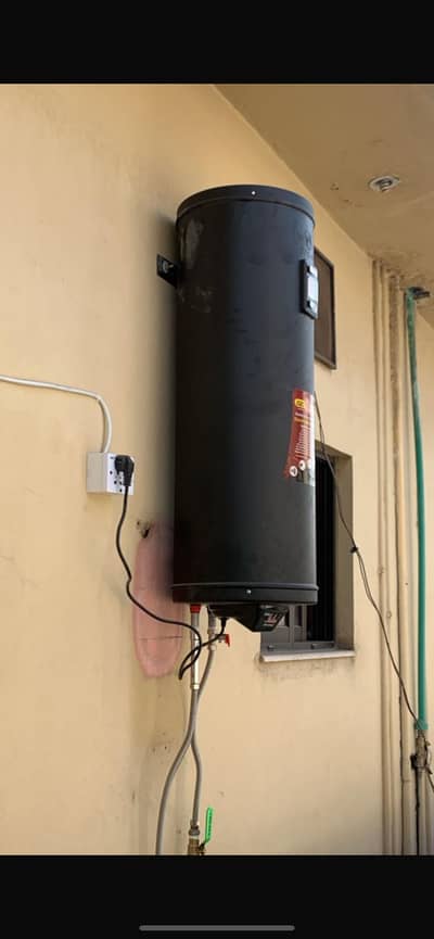 Geyser/electric geyser/insatant geyser