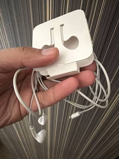 Apple original earpods 11 pro max box pulled new