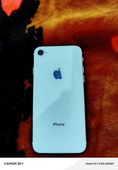 iphone 8 64 GB 81 health