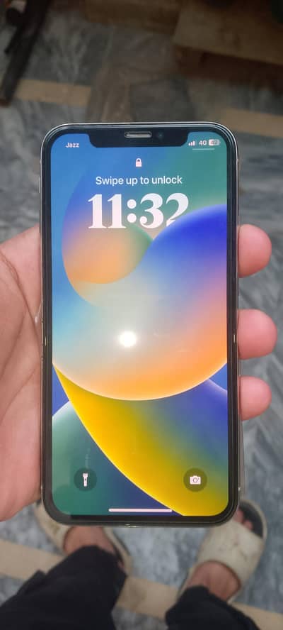 number 03209748092 new look iphone