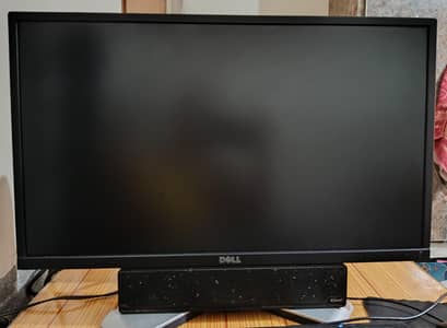 Dell flat panel monitor p2317h 23" with Cable's (SlimBorderIPSMonitor)