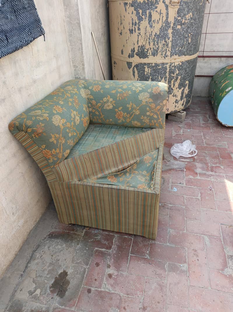 Sofa good Condition 1