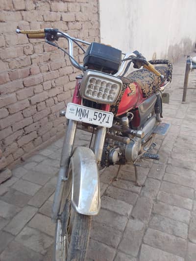 CD 70,,,,,70CC,,,,,,, HONDA-BIke