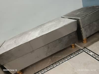 Puffy /couch 4 seater set .