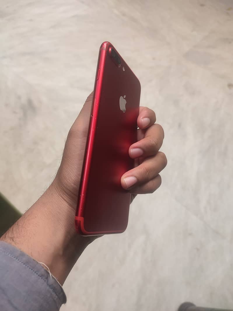 Apple iPhone 7 Plus 3