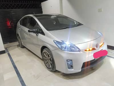 Toyota Prius 2009/16 Lahore reg