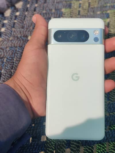 Google pixel 8 pro