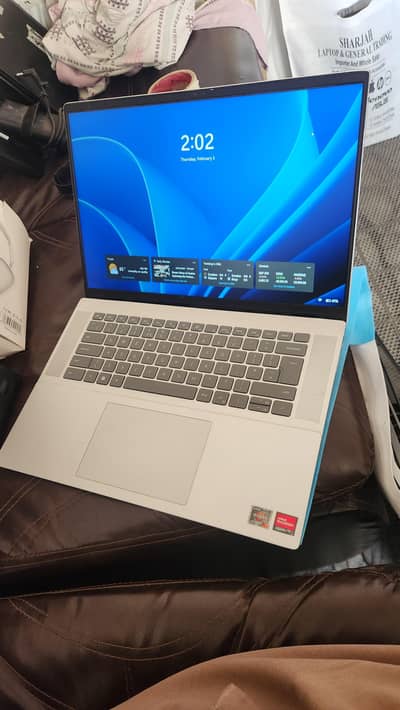 Dell insprion 16 5825