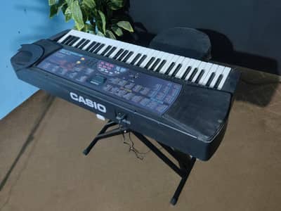 Piano Casio CTK 560L