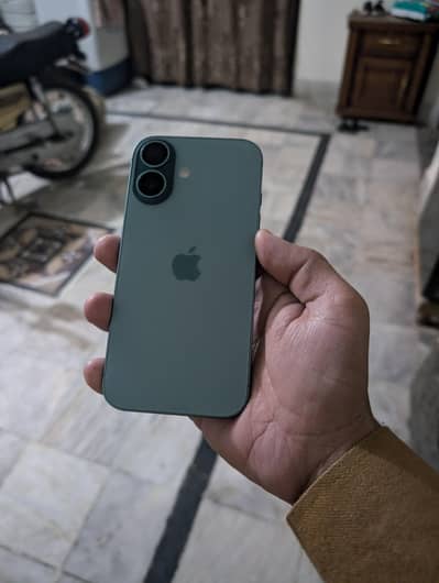 Iphone 16 jv 92 battery