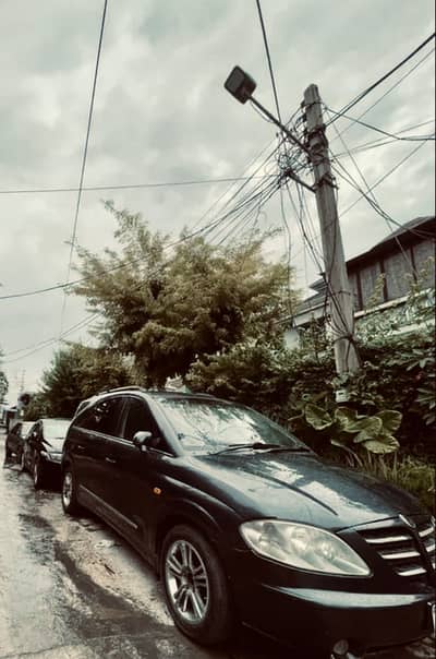 SsangYong Stavic Mercedes SV-270 3. O auto Petrol